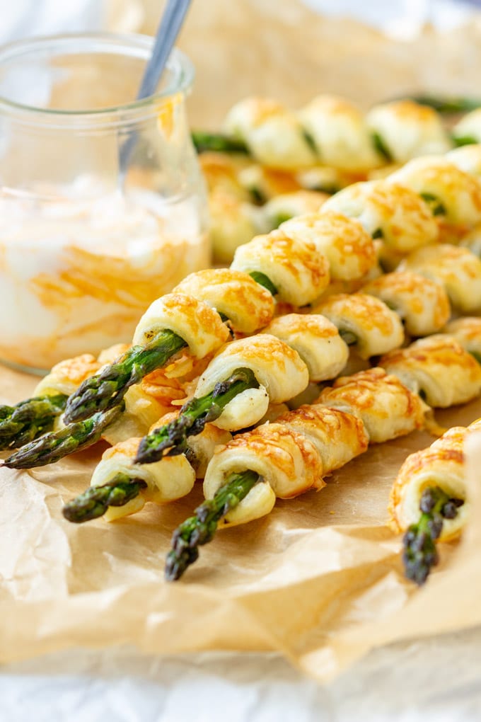 Parmesan Asparagus Pastry Twists with Dip