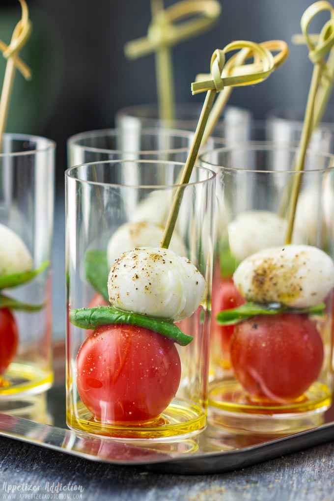 Caprese Salad Bites - Appetizer Addiction