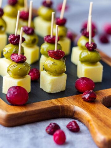 Cranberry Olive Cheese Skewers