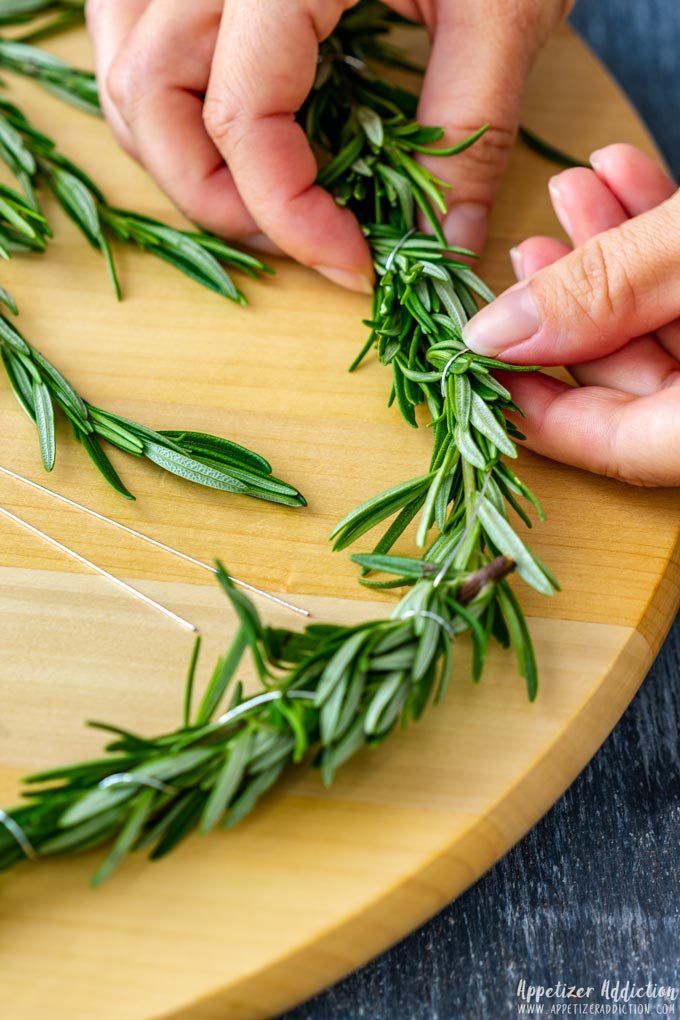 How to make Christmas Wreath Cheese Board Step 1