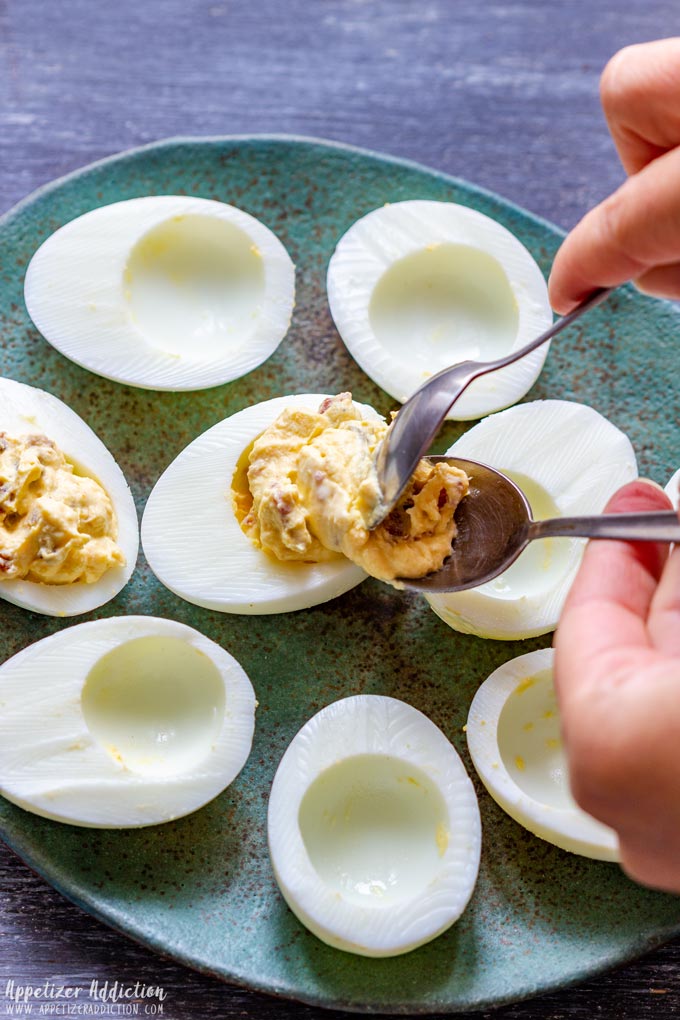 How to fill Deviled Eggs