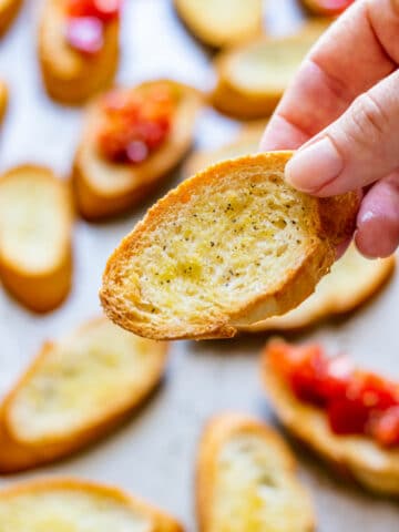 How to Make Crostini