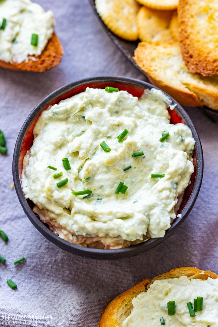 Homemade artichoke parmesan dip