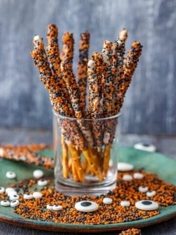 Chocolate dipped pretzel rods