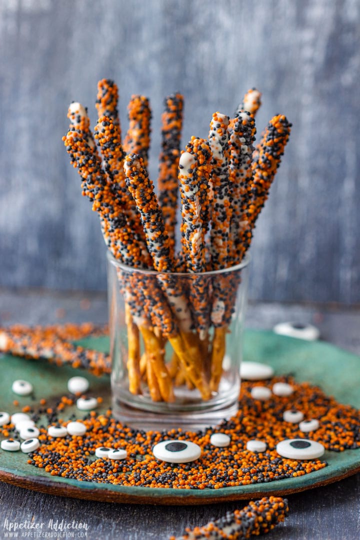 Chocolate dipped pretzel rods