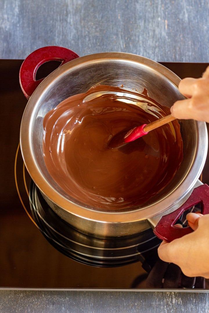 How to make chocolate dipped mandarin slices step 1