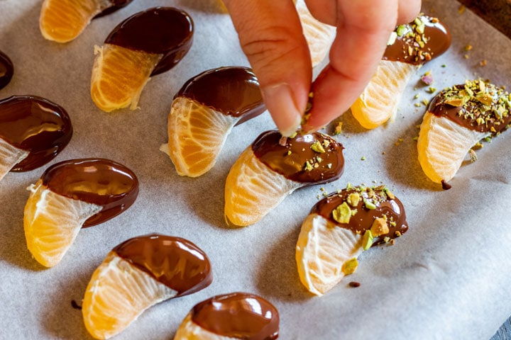 How to make chocolate dipped mandarin slices step 3