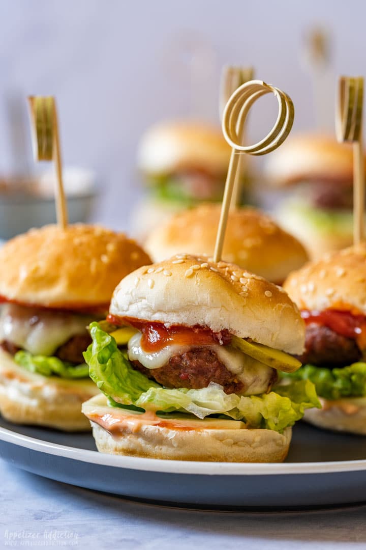 Mini cheeseburgers on the plate