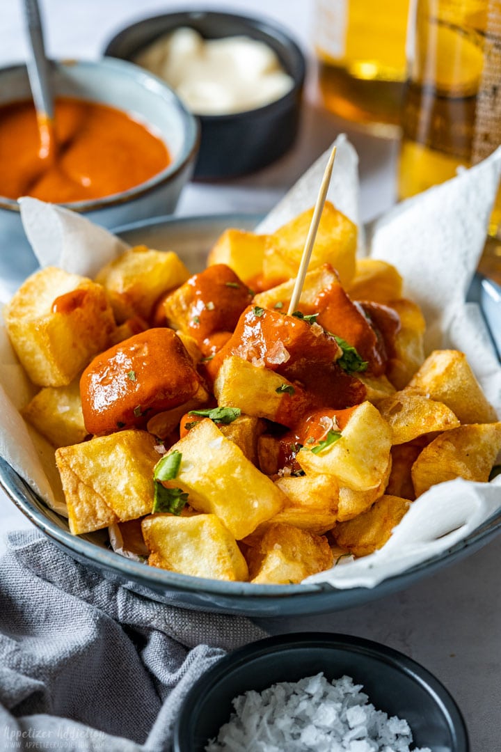 Patatas bravas recipe with salsa brava sauce